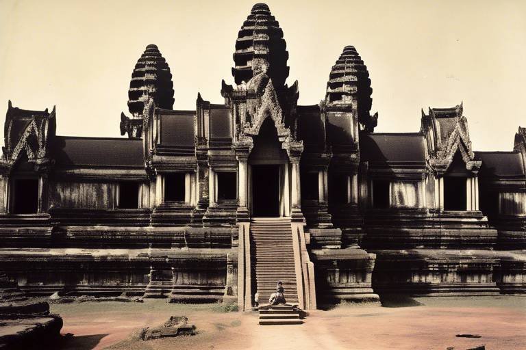 The Decline of the Khmer Empire - Historical Insights